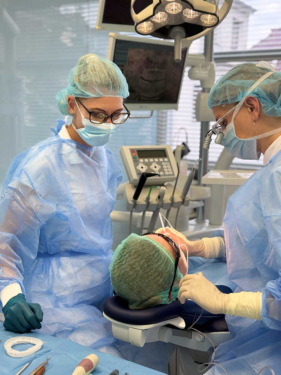 Zabieg prowadzony w oparciu o diagnostykę pantomograficzną na monitorze