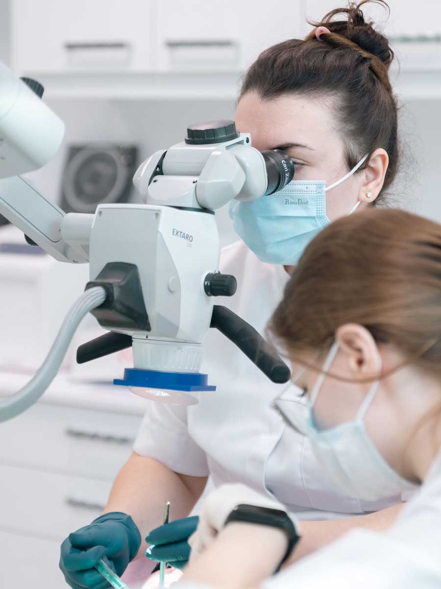 Leczenie endodontyczne pod mikroskopem zabiegowym